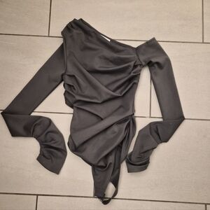 Maniere De Voir Runched Off-Shoulder Gray Bodysuit 2